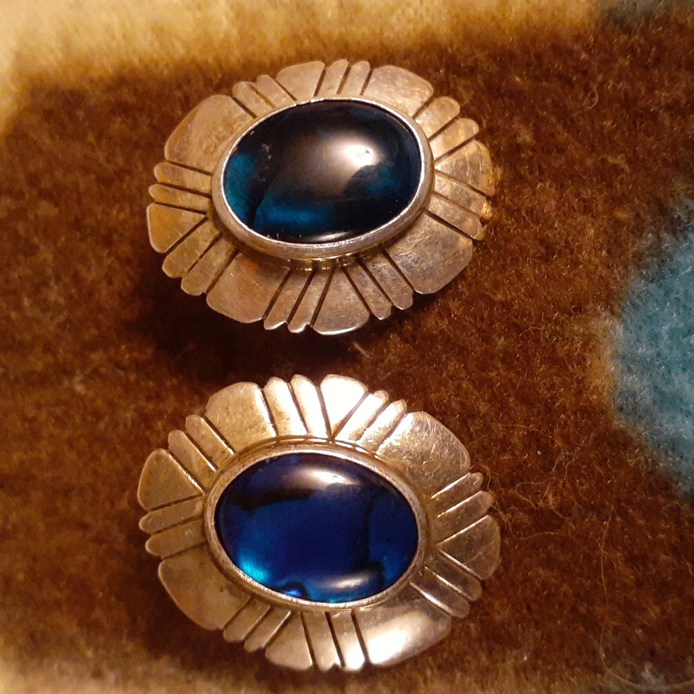 Vintage! Southwest sterling silver and blue lapis pierced earrings  signed!